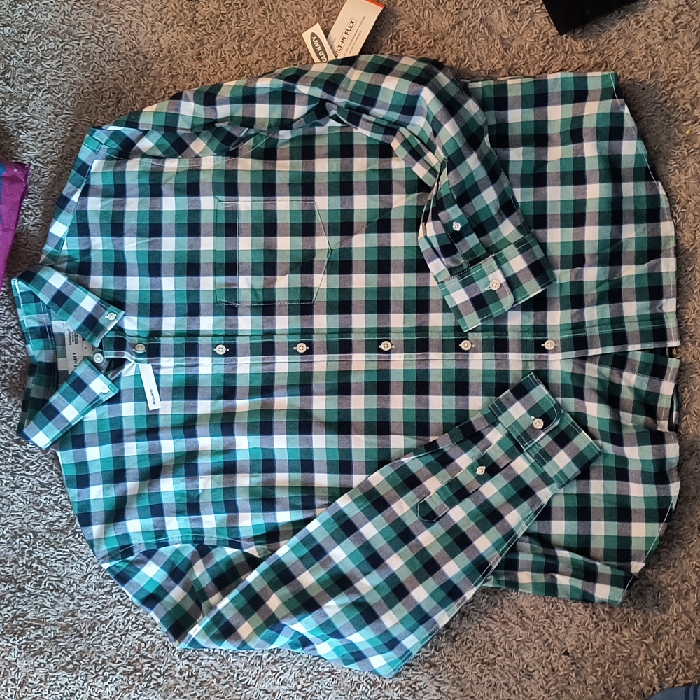 Old Navy men's button down regular fit shirt size XL green, navy and white check